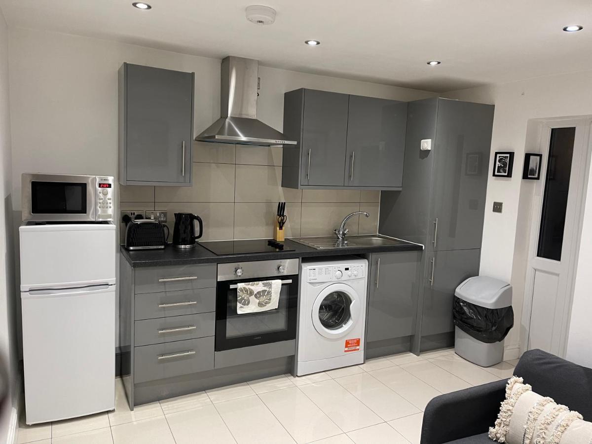 Modern 1 Bedroom In * Southminster